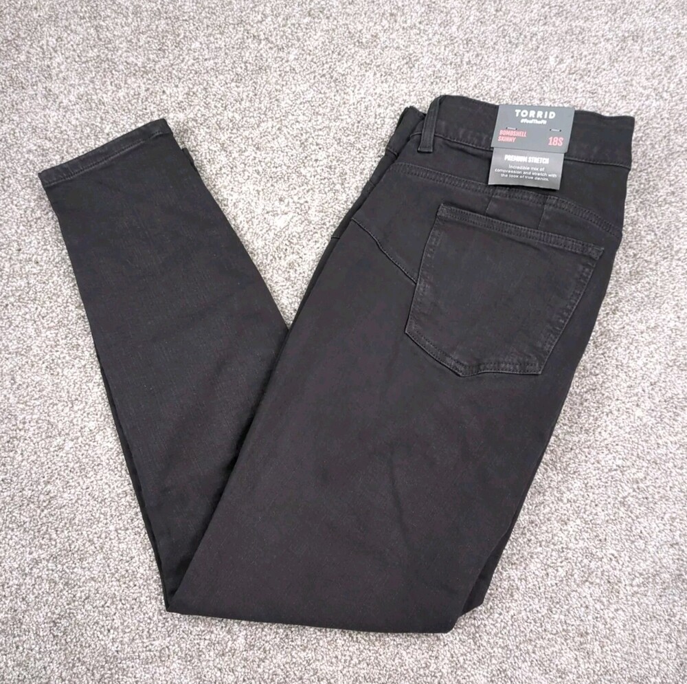 Torrid Jeans Womens 18 Short Black Bombshell Skinny High Rise Grenada Distressed